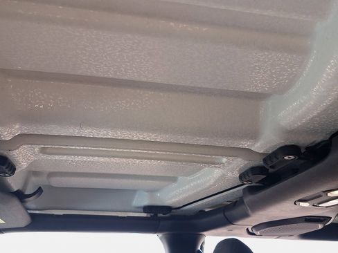 Used 2018 Jeep Wrangler Unlimited Sport S image 30