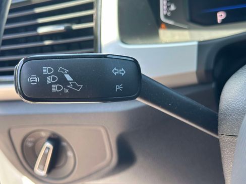 Used 2021 Volkswagen Atlas SEL R-Line FWD image 19