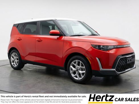 Used 2025 Kia Soul LX w/ LX Technology Package FWD image 1