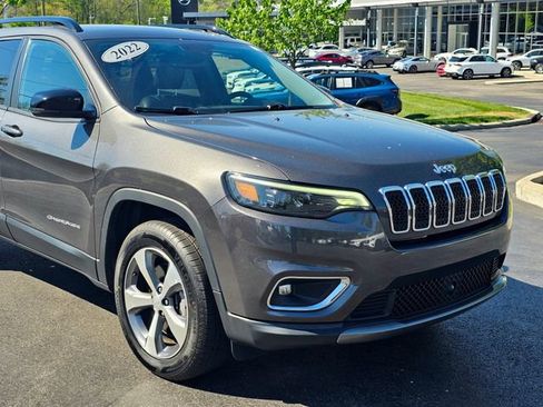 Used 2022 Jeep Cherokee Limited AWD/4WD image 2