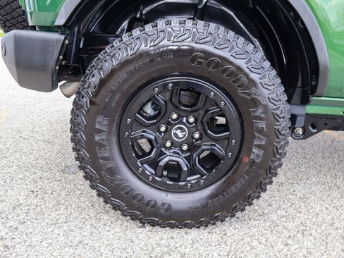 Used 2022 Ford Bronco Wildtrak AWD/4WD image 13