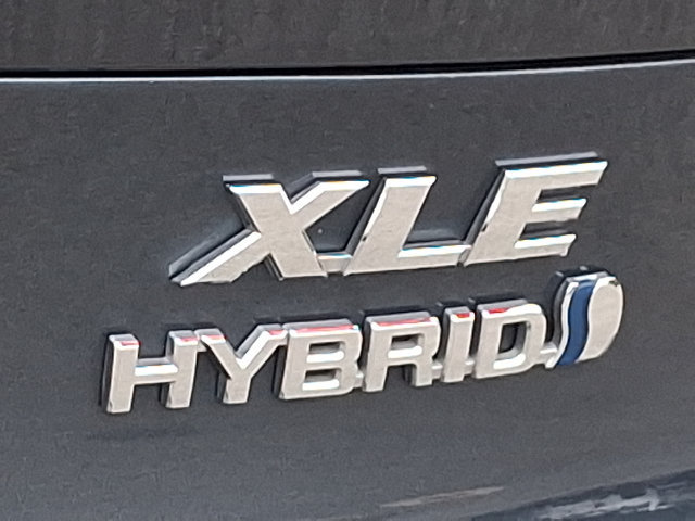 Used 2022 Toyota Venza XLE AWD/4WD image 30
