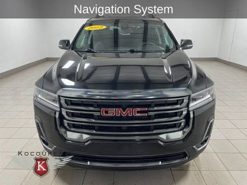 Used 2023 GMC Acadia AT4 AWD/4WD image 2