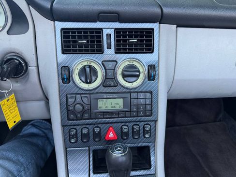 Used 2000 Mercedes-Benz SLK 230 image 29