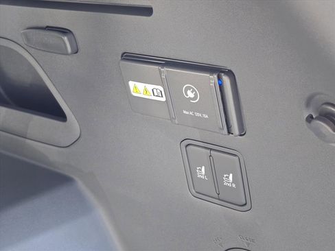 New 2026 Kia EV9 Wind image 15