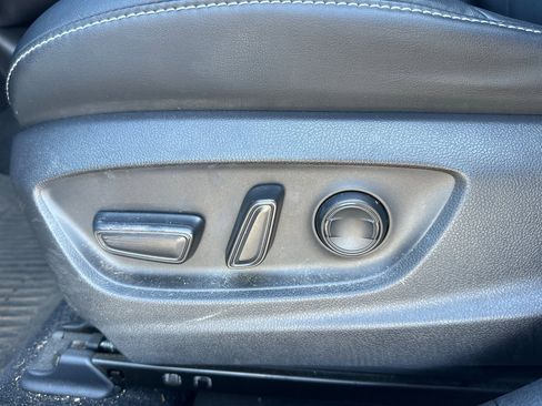 Used 2022 Toyota Prius Prime Limited image 13