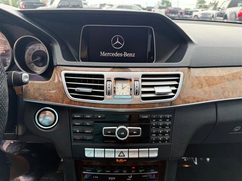 Used 2014 Mercedes-Benz E 350 Sedan image 31