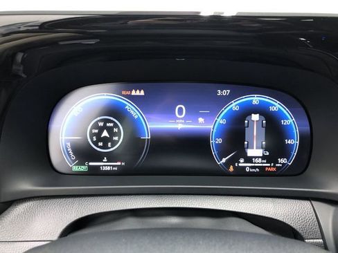 Used 2024 Toyota Crown XLE image 17