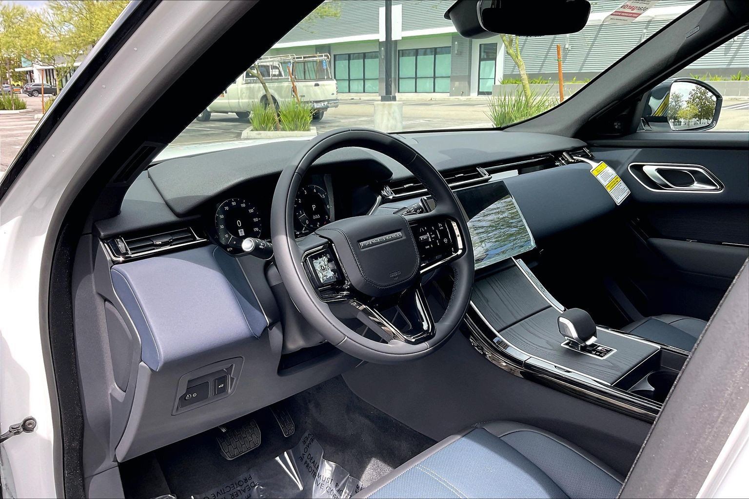 New 2026 Land Rover Range Rover Velar S AWD/4WD image 12