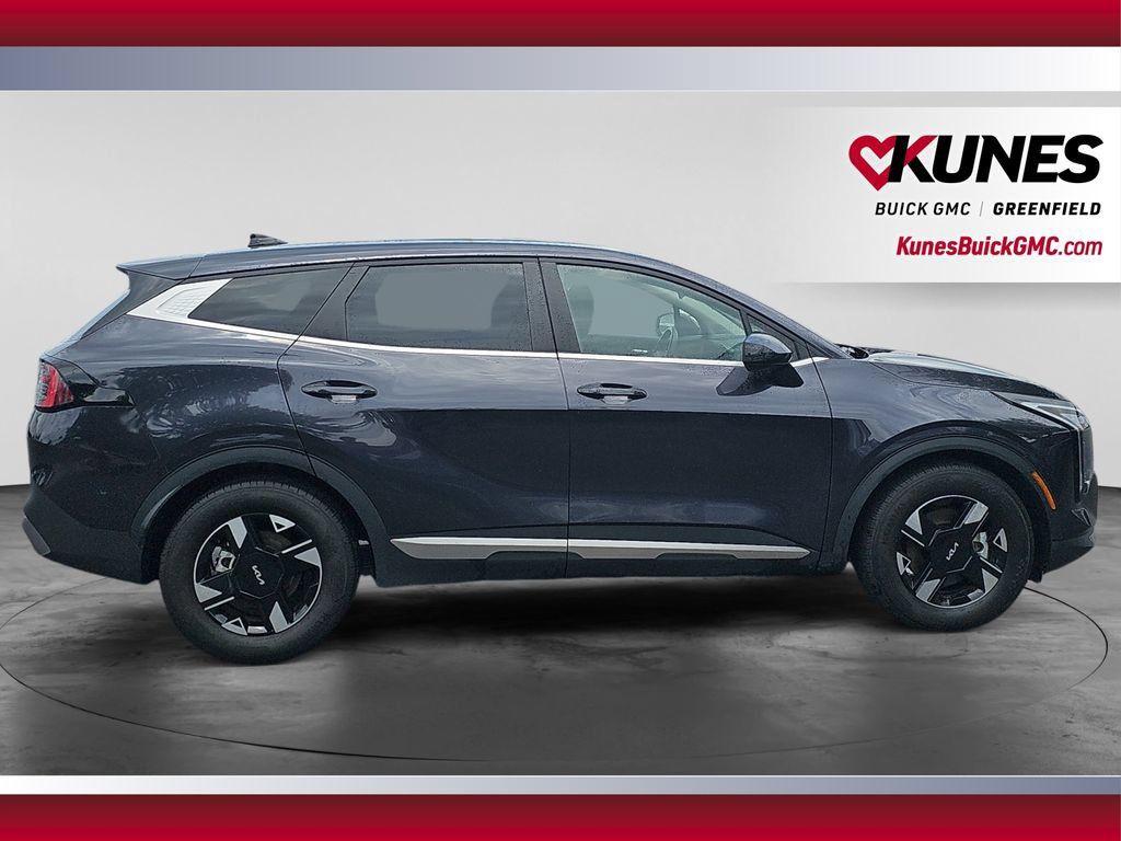 Used 2026 Kia Sportage LX FWD image 12