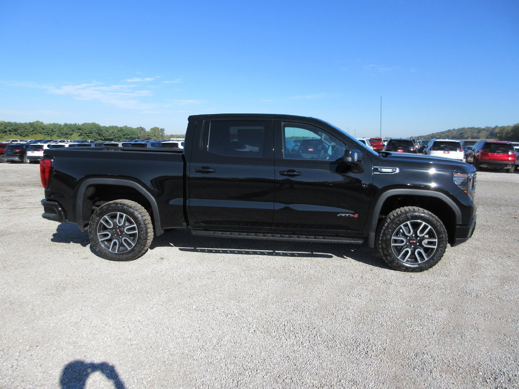 New 2026 GMC Sierra 1500 AT4 w/ AT4 Premium Package AWD/4WD image 3