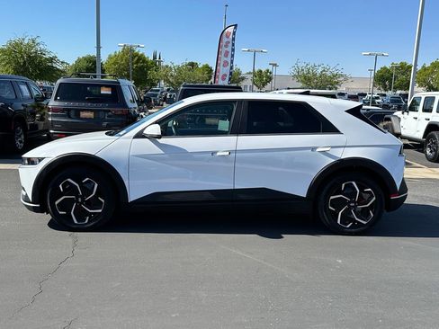 Used 2024 Hyundai Ioniq 5 SE RWD image 3
