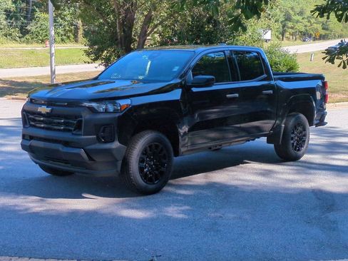 New 2026 Chevrolet Colorado W/T w/ WT Custom Package RWD image 8