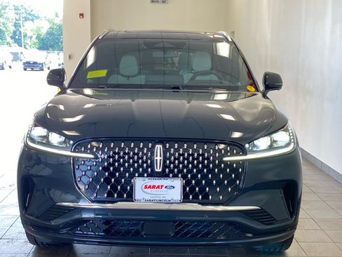 New 2026 Lincoln Aviator Black Label AWD/4WD image 3