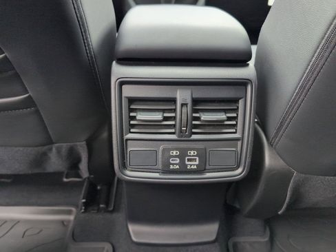 Certified 2025 Subaru Forester Premium image 21