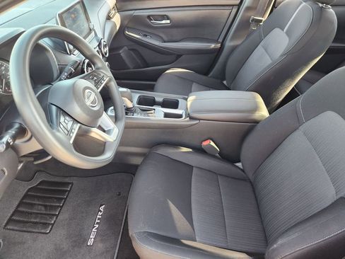 Certified 2024 Nissan Sentra SV FWD image 9