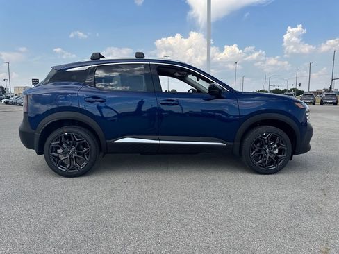 New 2026 Nissan Kicks SR w/ Illumination Package image 8