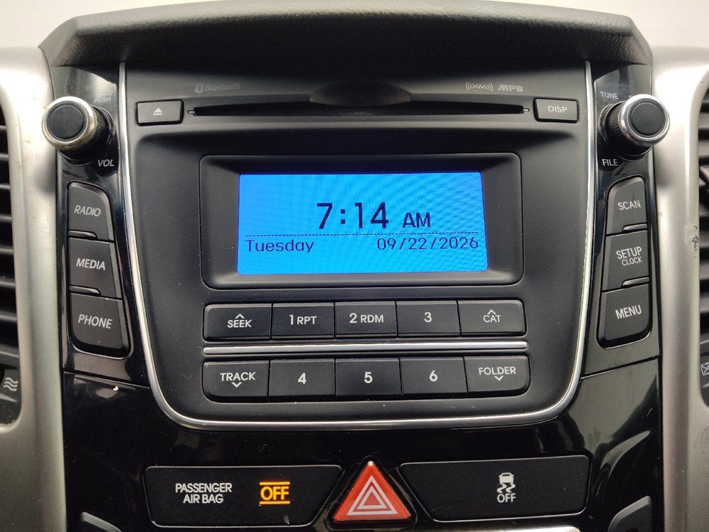 Used 2016 Hyundai Elantra GT FWD image 25