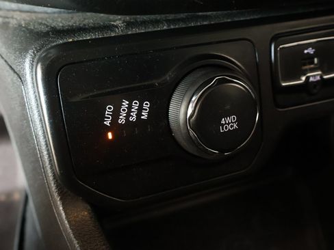 Used 2020 Jeep Renegade Sport AWD/4WD image 7