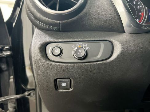 Used 2020 Chevrolet Blazer LT image 18