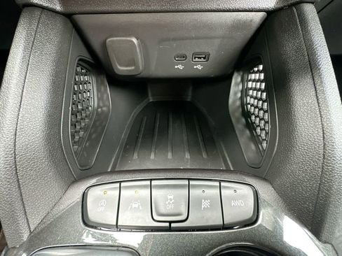 Used 2024 Chevrolet TrailBlazer ACTIV image 35