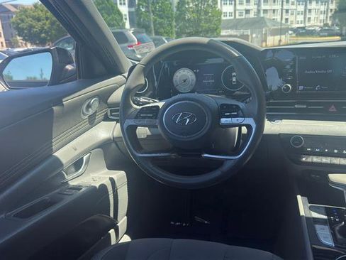 Used 2021 Hyundai Elantra SEL w/ Convenience Package FWD image 24
