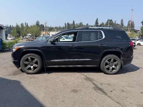 Used 2017 GMC Acadia Denali AWD/4WD image 3