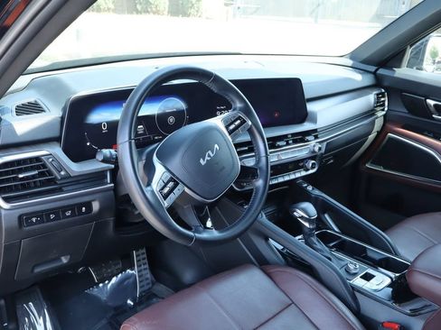 Used 2023 Kia Telluride SX FWD image 16