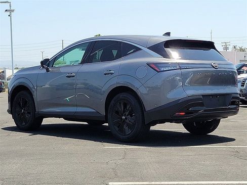 New 2025 Nissan Murano SV image 2