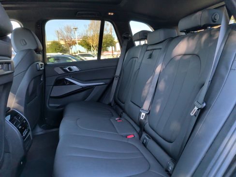 Used 2021 BMW X5 xDrive45e w/ Premium Package image 36