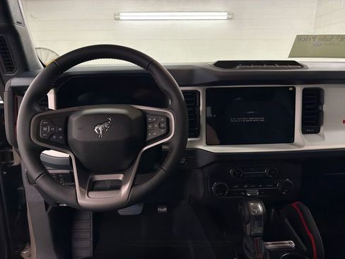 New 2026 Ford Bronco Heritage Edition image 8