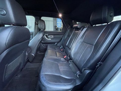 Used 2017 Land Rover Discovery Sport HSE image 15
