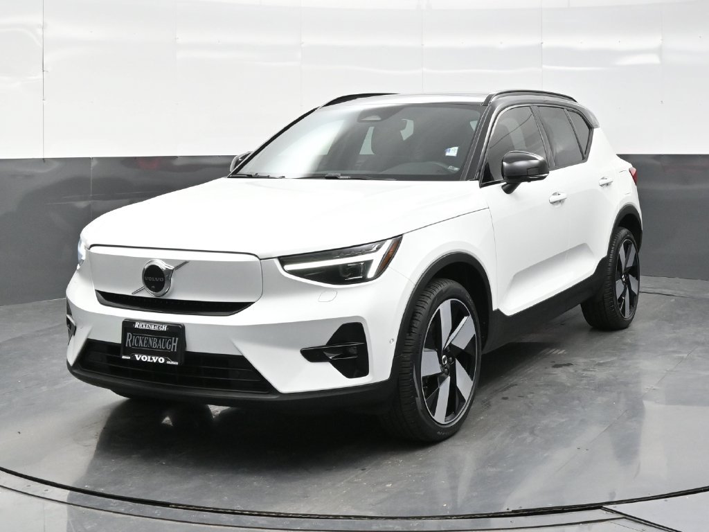 Used 2023 Volvo XC40 Recharge Ultimate AWD/4WD image 2