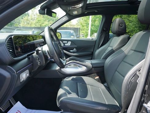 Certified 2024 Mercedes-Benz GLS 450 4MATIC image 11