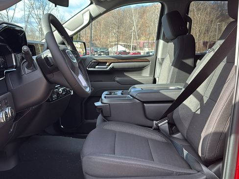 New 2026 GMC Sierra 1500 Elevation image 8