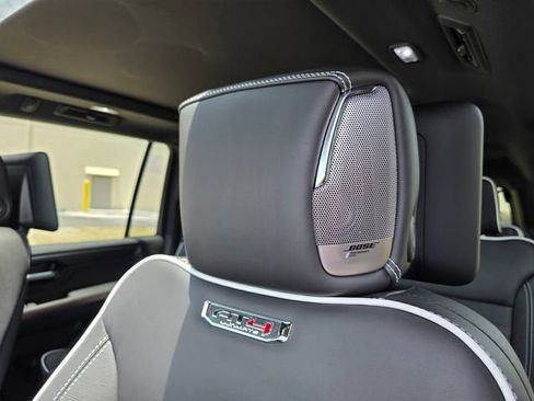 New 2026 GMC Yukon XL AT4 Ultimate AWD/4WD image 24