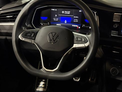 Used 2023 Volkswagen Jetta Sport image 22