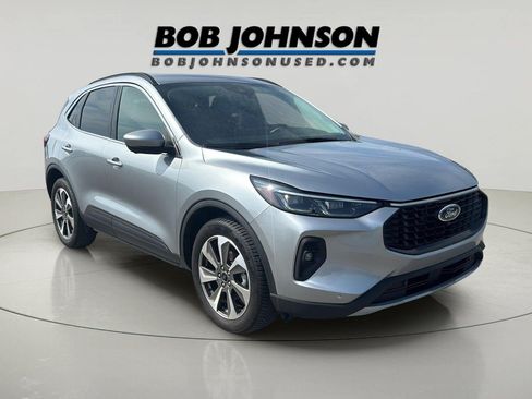 Used 2024 Ford Escape Platinum AWD/4WD image 1
