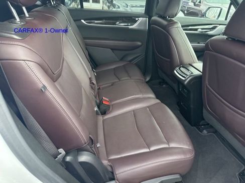 Used 2021 Cadillac XT6 Premium Luxury image 6