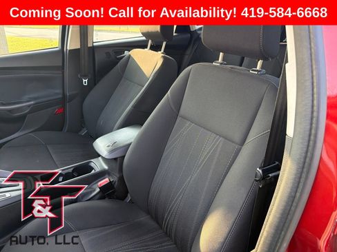 Used 2018 Ford Focus SEL FWD image 6