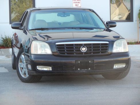 Used 2005 Cadillac De Ville DTS w/ Equipment Group image 5