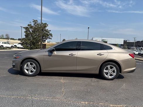 Used 2024 Chevrolet Malibu LT FWD image 9