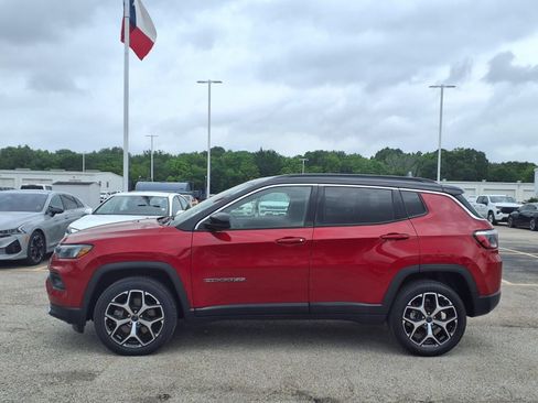 Used 2025 Jeep Compass Limited AWD/4WD image 25
