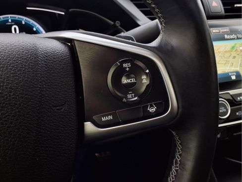 Used 2019 Honda Civic Touring image 20