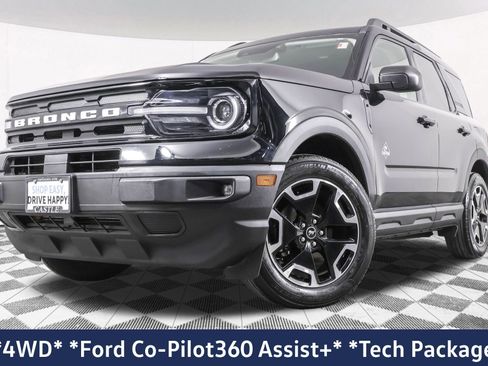Used 2023 Ford Bronco Sport Outer Banks w/ Tech Package image 2