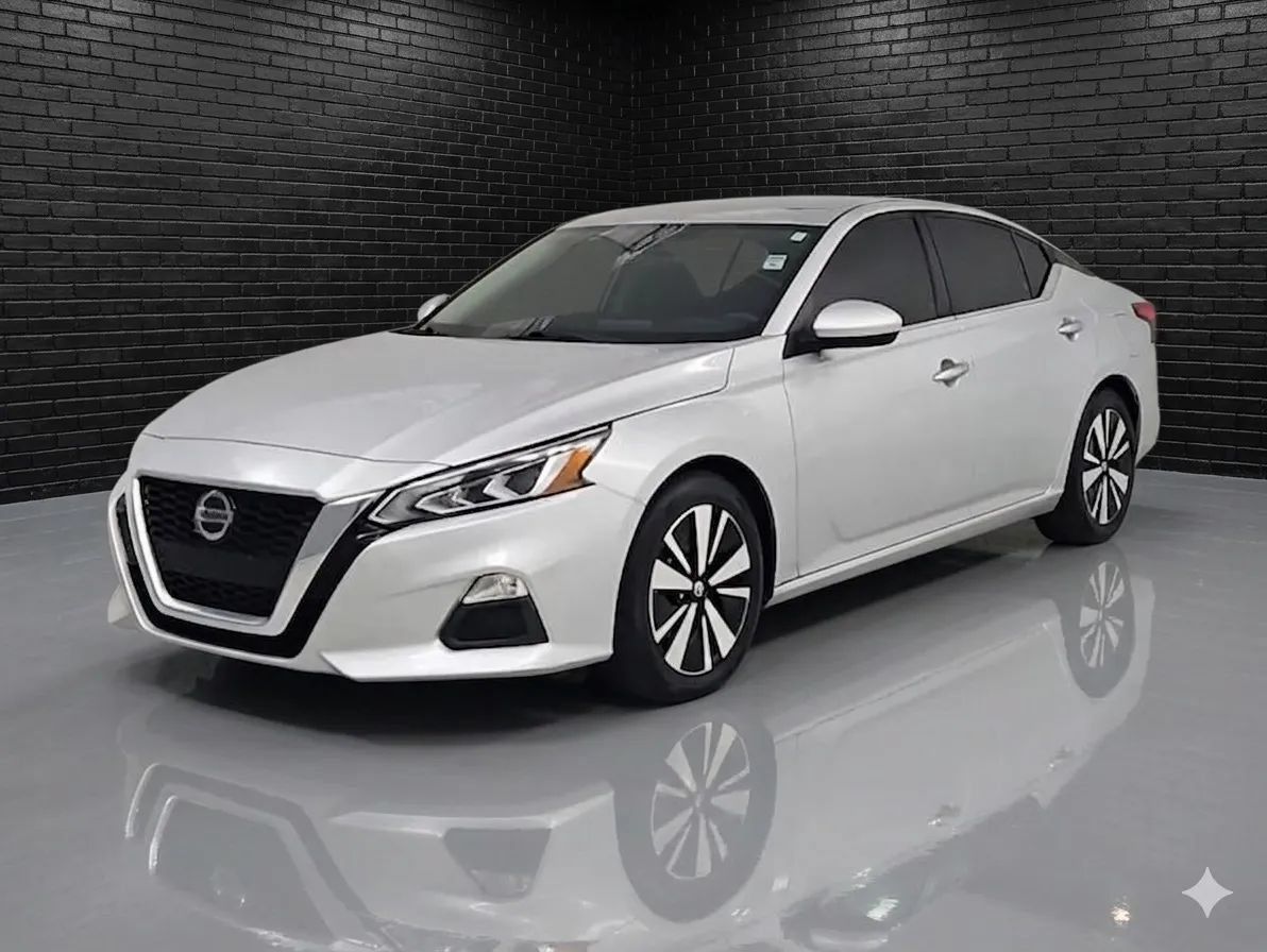 Used 2020 Nissan Altima 2.5 S FWD image 2