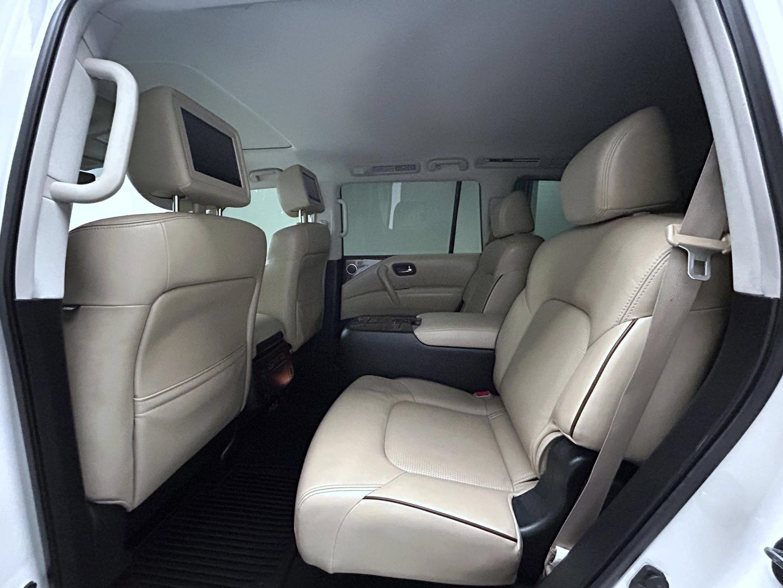 Used 2018 Nissan Armada Platinum w/ Captain Seat Package AWD/4WD image 20
