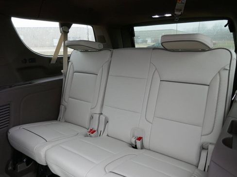 New 2026 GMC Yukon XL Denali image 13