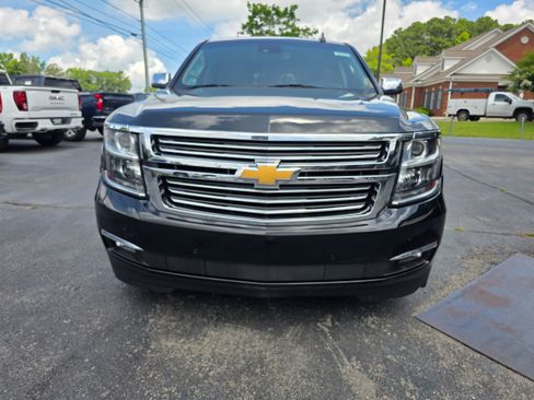 Used 2017 Chevrolet Tahoe Premier AWD/4WD image 2