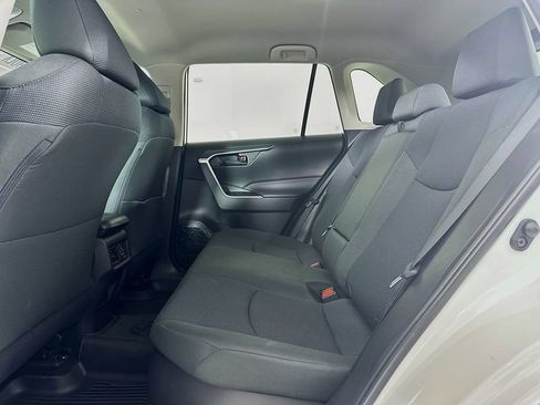 Used 2024 Toyota RAV4 LE AWD/4WD image 8